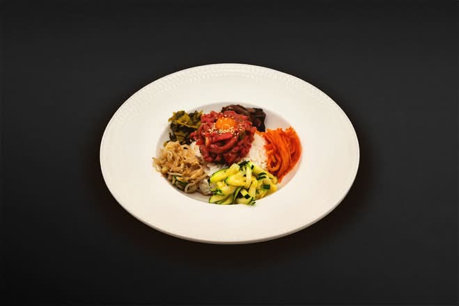Beef Tartar Bibimbap / 육회 비빔밥