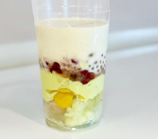 Avocado Mixed Dessert (Chè Thập Cẩm)