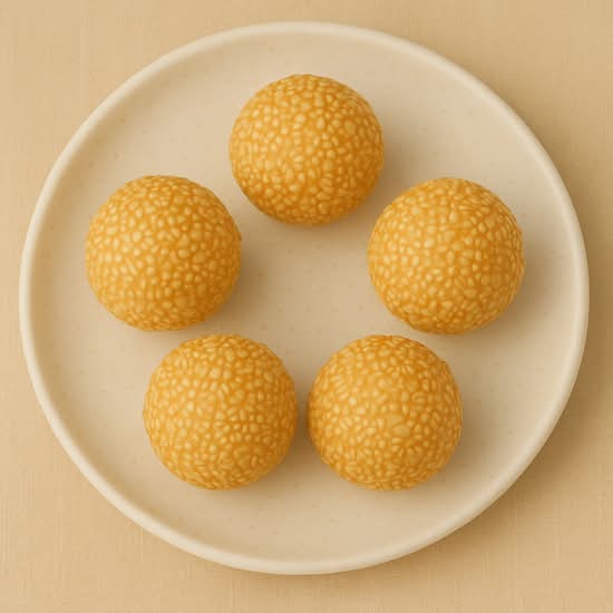 2. Boules de sésame à la pâte de haricots rouges / Sesame balls with red bean paste (5 pics) 芝麻球