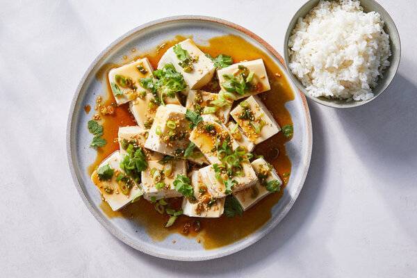 56. Tofu doux à la sauce épicée / Soft Tofu with spicy Sauce 🌶 麻婆软豆腐