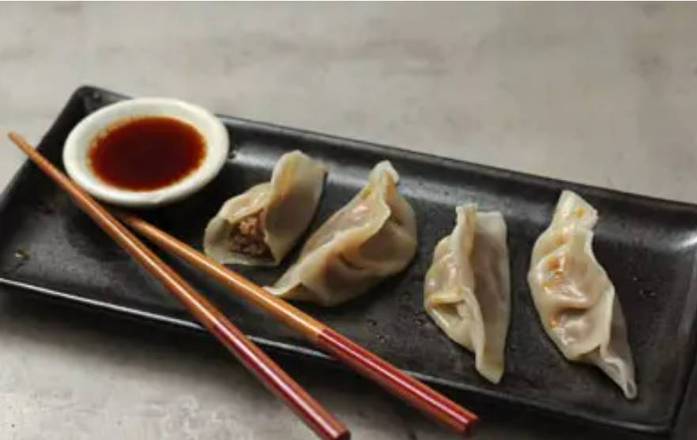 D8. Raviolis au poulet cuits à la vapeur (5) / Steamed Chicken Dumplings (5) 蒸鸡饺5