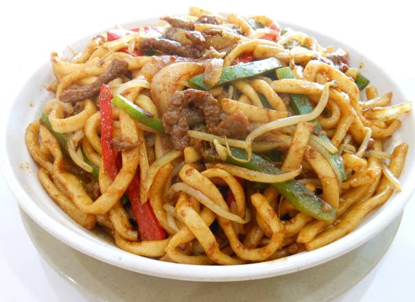 103. Fried Wide Shanghai Noodle with Shredded Beef in X.O. Chili Sauce XO醬牛柳條上海粗炒