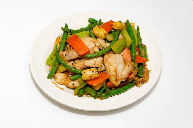 21. Sauteed Chicken with Mixed Vegetables in Spicy Black Pepper Sauce 錦繡川椒雞