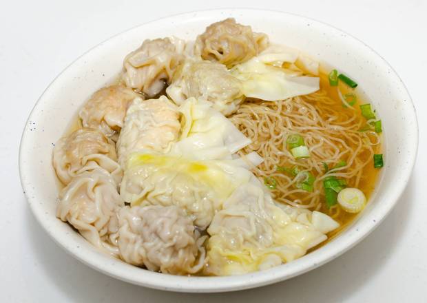 167. Wonton and Shrimp Meat Dumpling with Noodle in Soup 水餃雲吞麺
