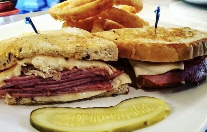 Traditional Reuben Sandwich