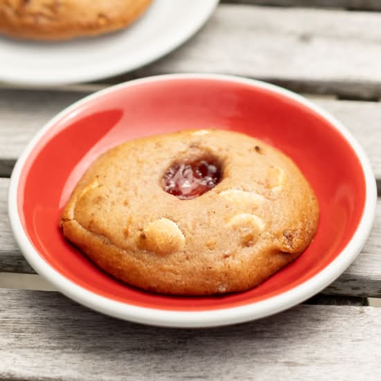Strawberry White Chocolate Cookie