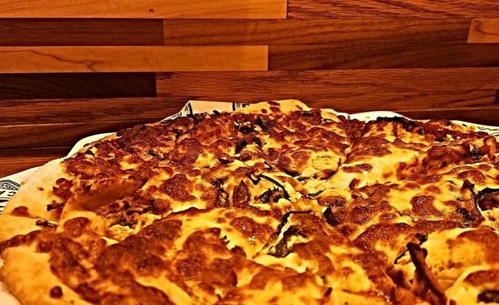 Chicken Spinach and Feta Pizza