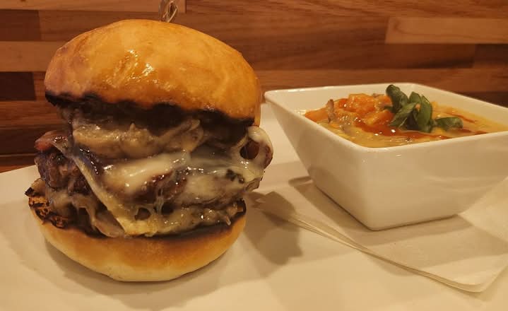Bacon Mushroom Swiss Burger