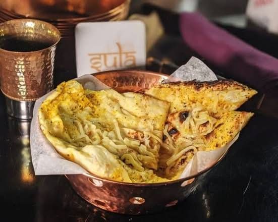 Garlic & Cheese Naan