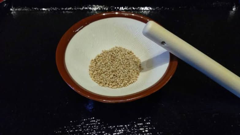 White Sesame Seeds