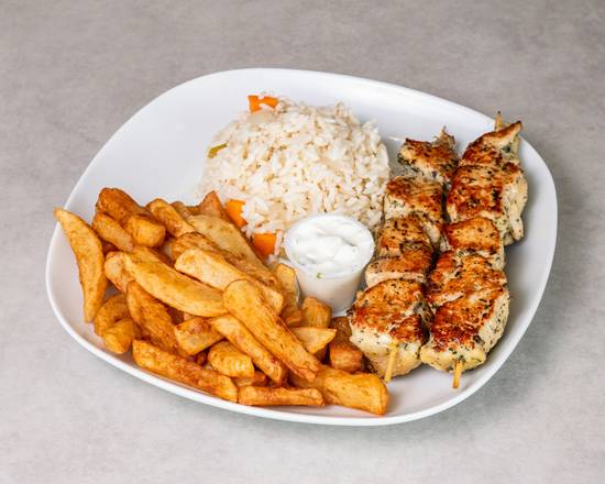 Assiette de Brochettes de Poulet (2 Bâtons) / Plate of Chicken Skewers (2 Sticks)