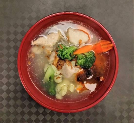 Spicy pho (Noodle Soup)