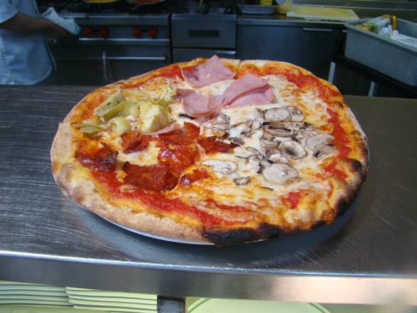 Quatro Stagioni Pizza