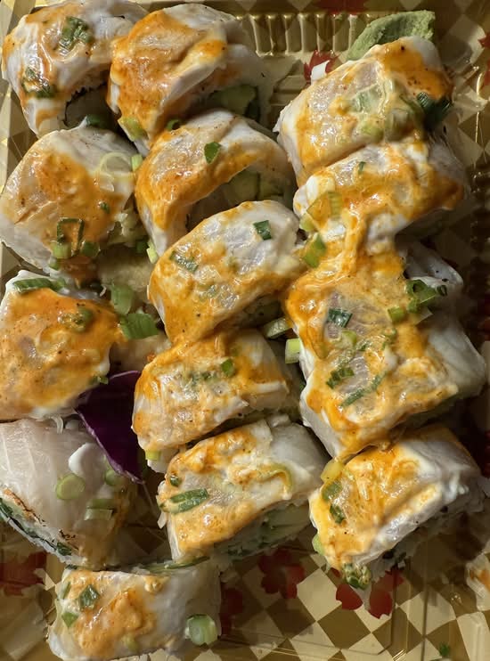 Madness Dragon Roll (8 pcs)