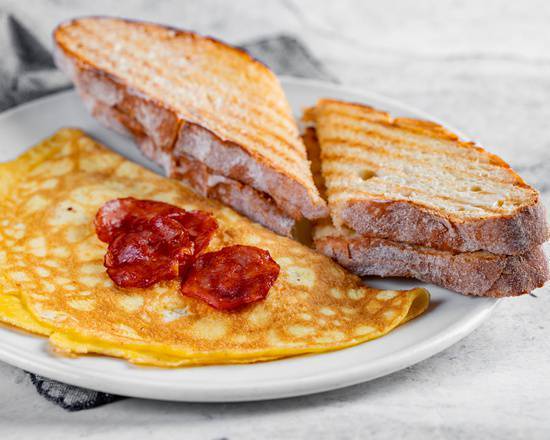 Portuguese Sausage Omelette