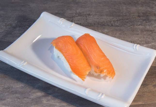 Nigiri Au Saumon Fumé / Smoked Salmon Nigiri