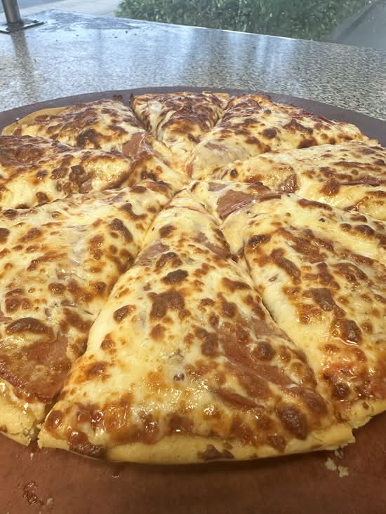 12" Medium Pepperoni Yummy Pizza
