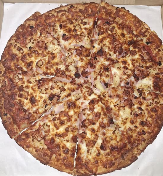 The Super Hawaiian Pizza