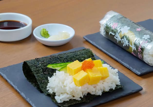 Tamago Temaki