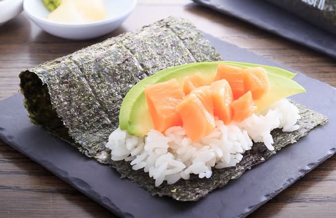 Salmon Avocado Temaki