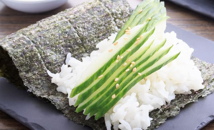 Cucumber Temaki