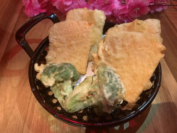 A23. Vegetable Tempura (6Pcs)