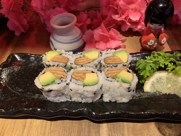B5. Inari Avocado Roll (8 pcs )