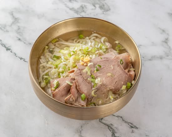 Meat Kal Guksu Noodles (고기 칼국수)
