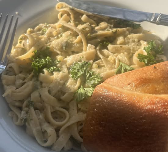 Fettuccine Alfredo Pasta