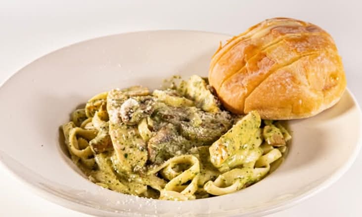 Chicken & Mushroom Pesto Fettuccine