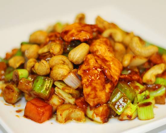 Chicken with Cashew Nuts