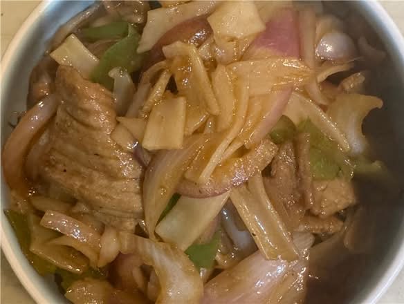 *Stir-Fried Beef Ho Fun