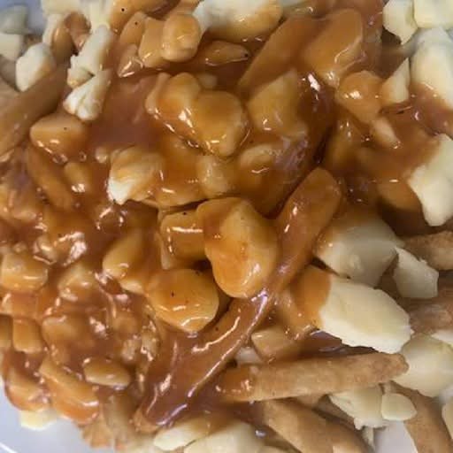 Poutine régulière / Regular Poutine