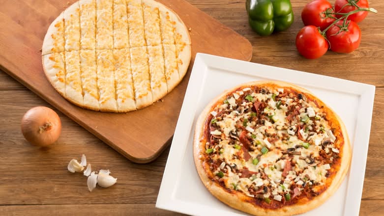 12" Pizza (3 Toppings) & 12" GF