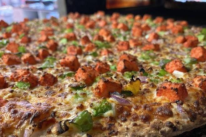 Tandoori Panner pizza-large