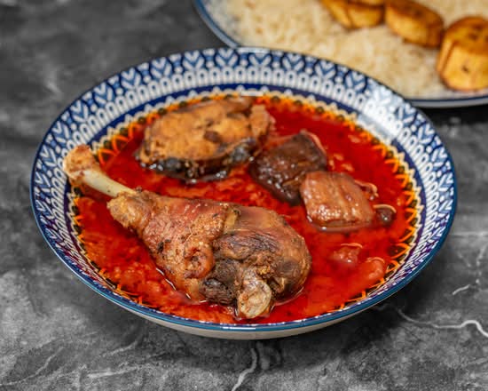 White Rice and Plantain in Tomato Sauce