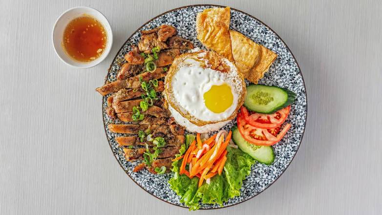 R1. Lemongrass Chicken with Egg ( Gà nướng Sả)
