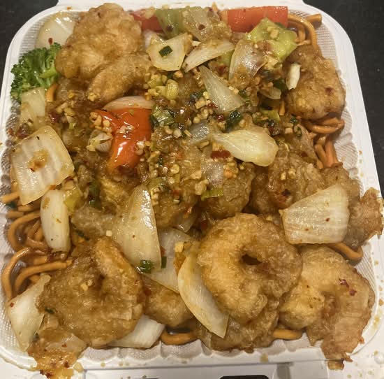 D07. Pepper Shrimp Chow Mein