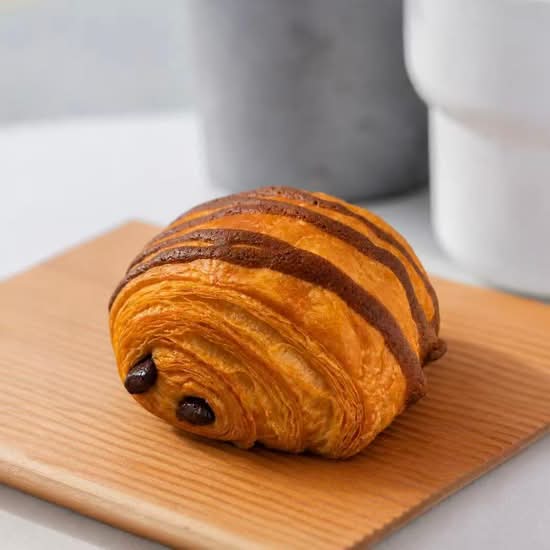 (NEW) Hazelnut Chocolate Croissant (1pc)