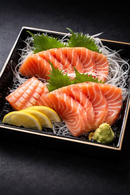Salmon Sashimi Set (10 pcs)