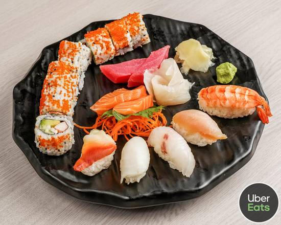 Combo Sushi et Sashimi (20mcx) / Sushi and Sashimi Combo (20pcs)