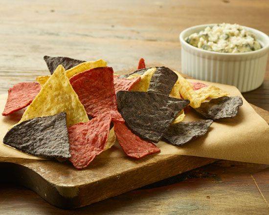 Warm Spinach and Artichoke Dip