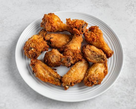 Eight Pieces of Boneless Chicken Wings
