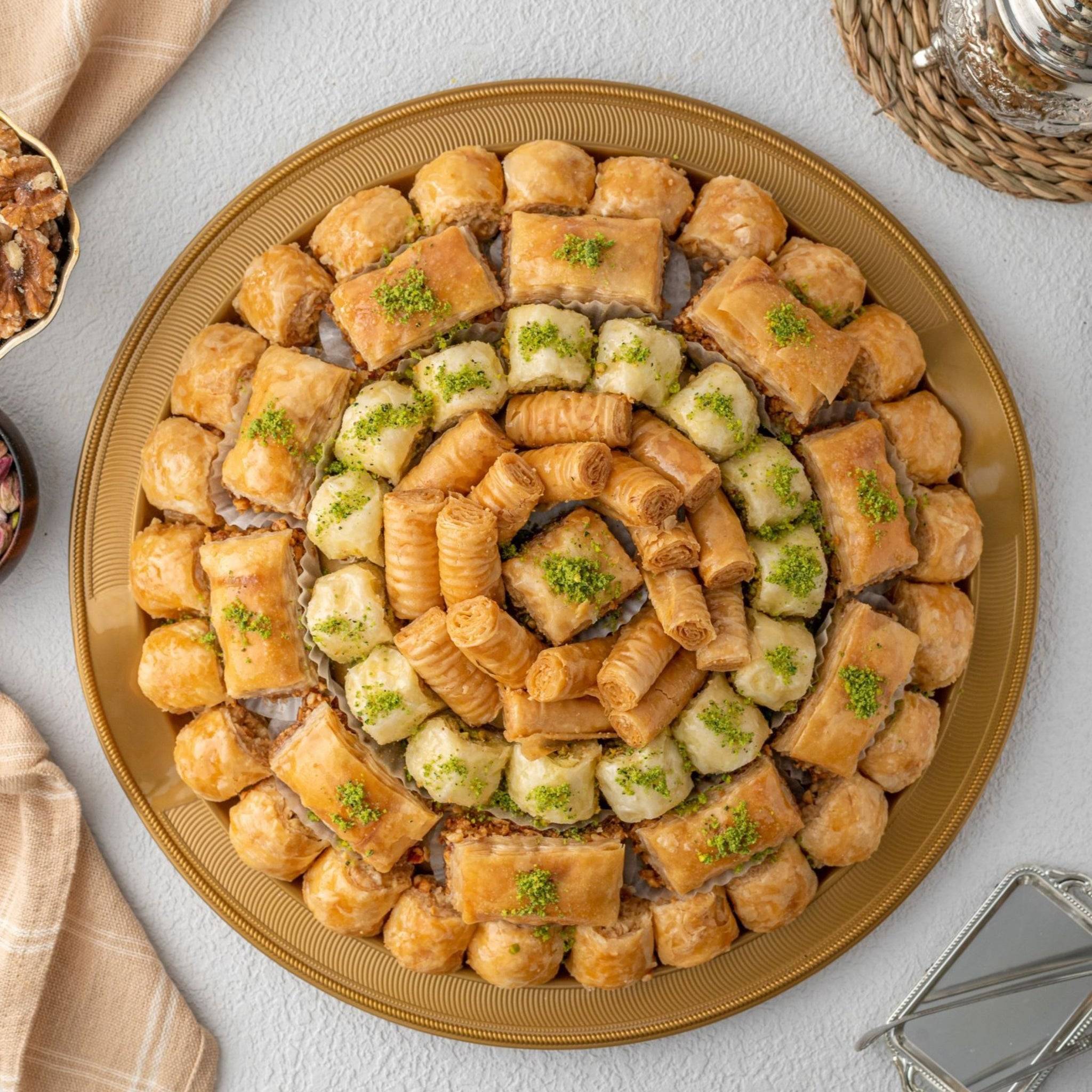 Mix baklava