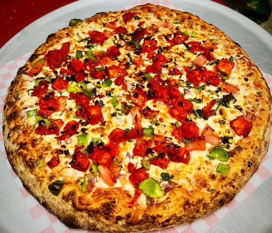 Tandoori Chicken Pizza