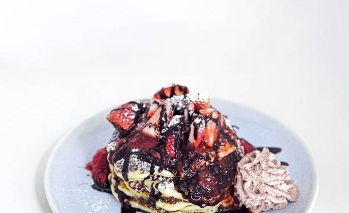 Chocolate-Strawberry Pancakes