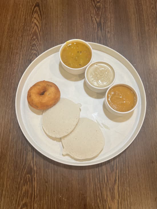 Idli Vada Combo