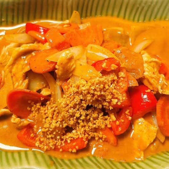 C4. Massaman