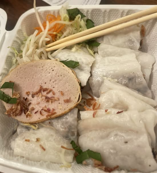 Steamed Rice Rolls (Banh Cuon)