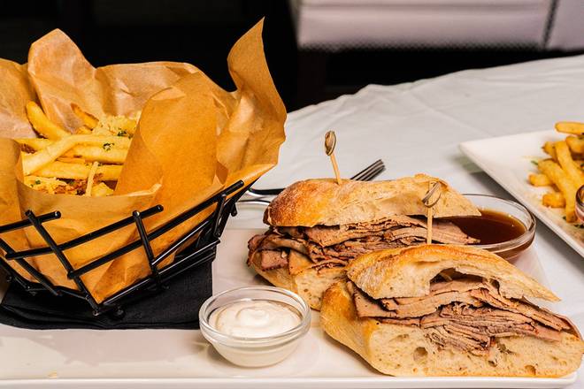 SHAVED PRIME STEAK FRENCH DIP SANDWICH